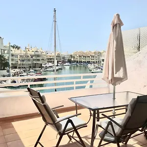  Apartment En Puerto Marina B32 Spain